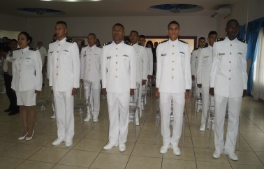 Escuela de Capacitación de Mandos Navales  Clausuró Curso Naval Básico 23 -2018
