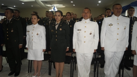 Graduación del  curso de capacitación para oficiales auxiliares de las Fuerzas Armadas de Honduras
