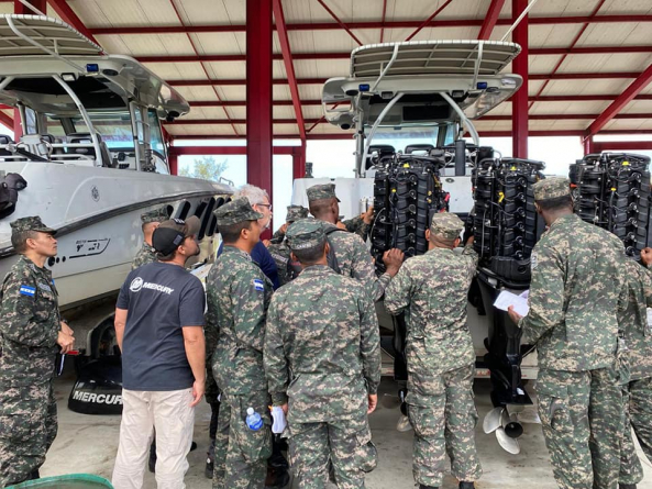 Miembros de la Fuerza Naval de Honduras, se capacitan en Curso de Mantenimiento de Embarcaciones