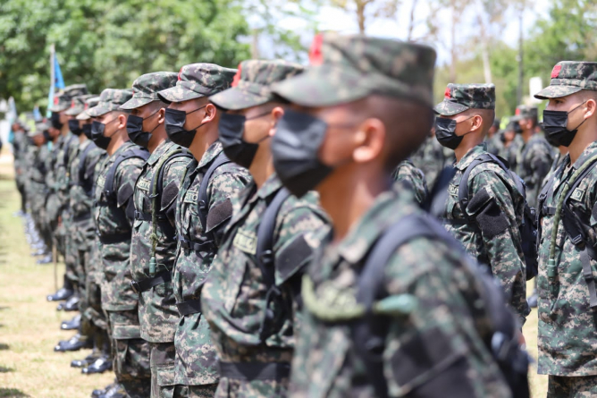 292 soldados se capacitan en diferentes cursos en el CAMFFAA