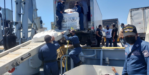 Trasporte marítimo de ayuda humanitaria en el departamento de Gracias a Dios